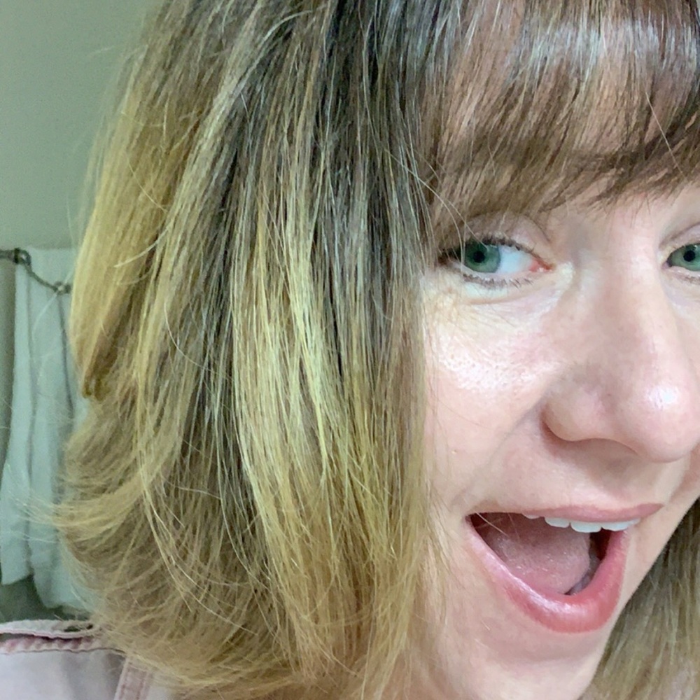 Meet your Posher, Rebecca